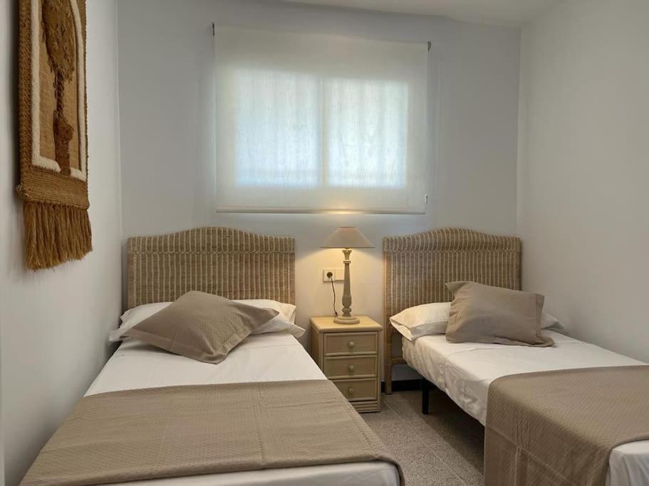 Apartamento 1ª Linea De Playa - Con Piscina Y Parking Playa de Gandia Экстерьер фото