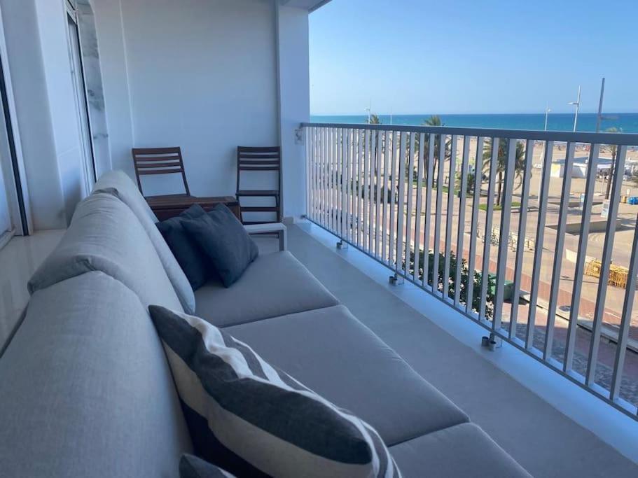 Apartamento 1ª Linea De Playa - Con Piscina Y Parking Playa de Gandia Экстерьер фото